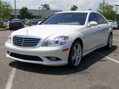 Mercedes S 221 Long Белый рейсталинг
