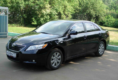 Toyota Camry Черный, белый, серебро