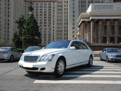 Maybach 62 Белый с гарнитурой