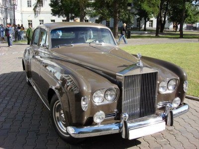 Rolls-Royce Cloud Белый, серый