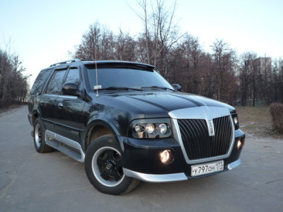 Lincoln Navigator Черный