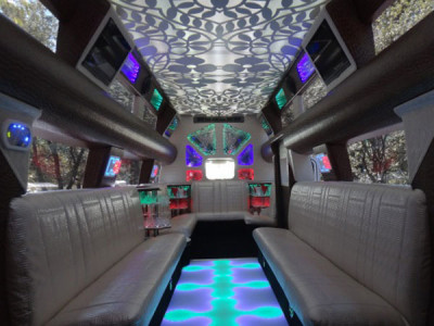 Hummer Mega красный перламутровый, белый