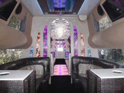 Hummer Mega красный перламутровый, белый