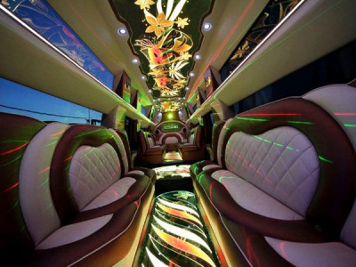 Hummer Mega красный перламутровый, белый
