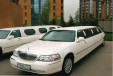  Lincoln Town Car Белый, черный