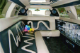  Lincoln Town Car Белый, черный